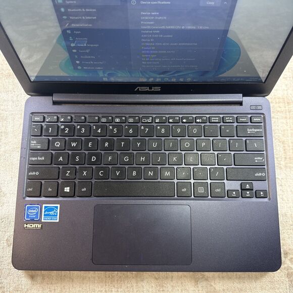 ASUS Vivobook 12 11.6" Touch Laptop Intel 60GB SD 4Gb RAM Win 11 - Picture 5 of 10